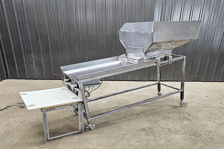 18in Wide X 40in Long Feeder - Stainless Steel